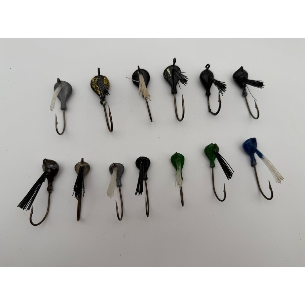 Handmade‎ Fishing Jigs Lot 13pc Weedless Bass Lures Black Green Blue B164